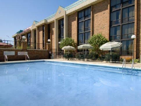 Hotel Drury & Stadium-